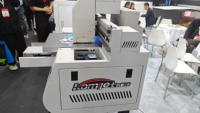 Impresora de Inyección de Tinta Digital Eco Solvente de Cama Plana de Alta Calidad 1.6m/1.9m/1.8m para Cabezal de Impresión Xp600/I3200