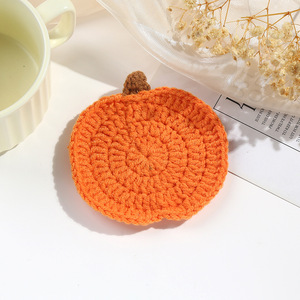 Sous-verres en crochet faits main en forme de citrouille d'Halloween, décoration de table créative, sous-verres artisanaux résistants à la chaleur, produit fini - Product Image 3