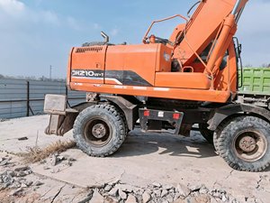 รถขุดล้อยาง Doosan DH210W-7 มือสอง สีเดิมจากโรงงาน ยางดี เครื่องยนต์ เกียร์ มอเตอร์ ใช้งานได้ดี - Product Image 4