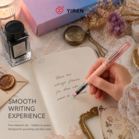 YIREN - Pluma Estilográfica con Diseño de Oso, 4 Colores, Punta de Acero Inoxidable, Revestimiento de Goma, Escritura Suave, Regalo de Papelería
