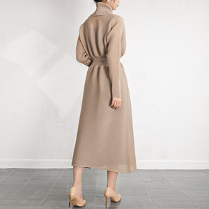 Thời trang Hàn Quốc xếp li <span class=keywords><strong>trench</strong></span> coat cho Trung Đông Phụ nữ mù<span class=keywords><strong>a</strong></span> hè mỏng thoáng khí thân thiện với môi dài lỏng kích thước lớn Áo - Product Image 5