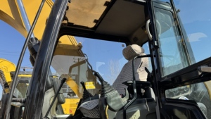 Excavatrice hydraulique sur chenilles Caterpillar 315D d'occasion, faible nombre d'heures de fonctionnement, Cat 318D avec certifications EPA et CE - Product Image 6