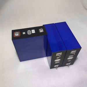 Аккумуляторная ячейка Hithium LiFePO4 призматическая 3.2В 280Ач 300Ач, 6000 циклов, глубокого разряда, для систем накопления солнечной энергии (ESS) - Product Image 5
