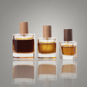 Chai nước hoa thủy tinh tròn cao cấp bóng mượt, hình vuông, không chứa dung dịch, dung tích 30ml, 50ml, 100ml, kèm nắp gỗ tròn - Product Image 1