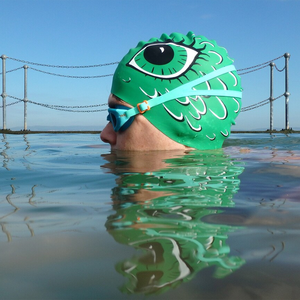 <span class=keywords><strong>Bonnet</strong></span> de bain en silicone imperméable pour enfants, <span class=keywords><strong>bonnet</strong></span> de bain pour <span class=keywords><strong>eau</strong></span> <span class=keywords><strong>libre</strong></span> et piscine, <span class=keywords><strong>bonnet</strong></span> de bain 40g imprimé avec logo personnalisé, vente en gros - Product Image 2