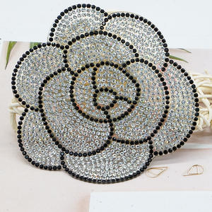 Besi di Patch kedatangan baru berlian imitasi desainer patch hitam topi beruang gaun HATI tengkorak manik-manik bunga Patch untuk pakaian - Product Image 2