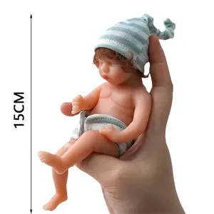 15cm生まれ変わった人形の男の子のおもちゃ女の子の誕生日プレゼントのためのアンチストレスソフトシリコン全身ミニ人形