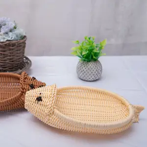 Panier de bureau tissé à la main en forme de poisson, panier de rangement décoratif pour décoration de table, vente en gros