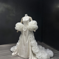 Robe de mariée sirène de luxe en satin Nt116 avec manches florales 3D surdimensionnées, élégante traîne de cour, prêt-à-porter Jancember