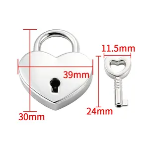 Nuevo Llavero con Candado de Acero Inoxidable con Forma de Corazón de 39x30 mm con Llave Funcional, Llegada en 2026 - Product Image 2