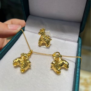 Consegna Rapida, Ciondolo Vintage Nostalgico in Oro 18K per Donne, Design Aerodinamico con Zodiaco Cavallo - Product Image 6