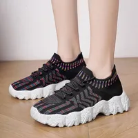 Chaussures décontractées pour femmes toutes saisons, respirantes, en maille extensible, à bout fermé, à enfiler, résistantes aux chocs, tendance mode