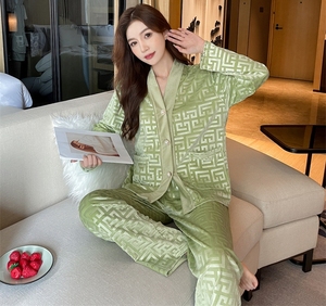 2024 nouvelle saison froide pyjamas or velours bébé velours <span class=keywords><strong>luxe</strong></span> chaud Homewear 2 pièces ensemble automne hiver velours Pijama pour les femmes - Product Image 5