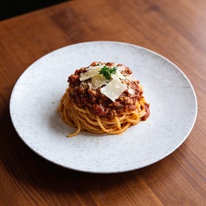 Platos Desechables de Plástico Blancos con Diseño Minimalista <span class=keywords><strong>para</strong></span> Catering, Bodas, Banquetes, Restaurantes, Venta al por Mayor - Product Image 1