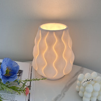 Veilleuse en porcelaine blanche luxe créatif conception simple lampe de table à feu uni pour la décoration intérieure décoration de bureau en céramique