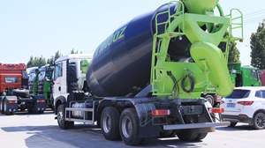 Camion malaxeur Sinotruk HOWO TX d'occasion en configuration 6X4 & 8X4, avec moteurs diesel robustes, en Chine - Product Image 2