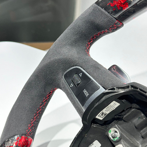 Volant en cuir Alcantara en fibre de carbone forgée compatible avec <span class=keywords><strong>Audi</strong></span> B6 B7 B8 B9 C6 C7 C8 A1 A3 A4 A5 A6 A7 A8 <span class=keywords><strong>TT</strong></span> Série Q - Product Image 5