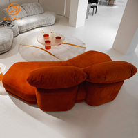 Modernes Gebogenes Mehrsitzer-Ledersofa-Set mit Weichen Kissen Premium Wohnzimmermöbel für Apartments und Elegante Wohnraumgestaltung