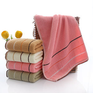 ผ้าเช็ดหน้าสีพื้น Xinshang ขนาด 33x73 ซม. ผลิตจากโพลีเอสเตอร์ผสมฝ้าย ซึมซับน้ำได้ดี เหมาะสำหรับใช้ในบ้าน ของขวัญ ผ้าขนหนู ขายส่งจากโรงงาน - Product Image 2