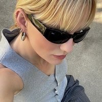 Lunettes de soleil tendance Y2K Hip Pop pour femmes, monture rectangulaire épaisse rétro chic, lunettes de soleil mignonnes pour femmes avec protection UV