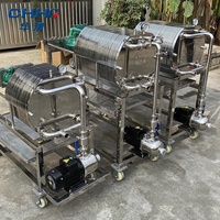 Fabrieksplaatframe wijnfilterpers sanitaire roestvrijstalen motorfiltermachine voor druiven- en fruitwijnfiltratie