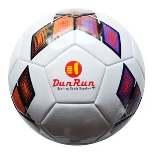 Pallone da calcio professionale su ordinazione del pallone da calcio di dimensione 5 del PVC di gomma all'ingrosso di prezzi bassi