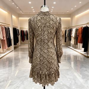 Abito <span class=keywords><strong>Corto</strong></span> da Donna Personalizzato Primavera Autunno con Bottoni Ampio in Chiffon con Volant Stampa Leopardata Manica Lunga - Product Image 3