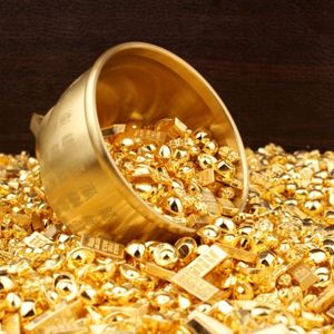 Barres d'or en plastique en vrac, symboles de la fortune décoratifs, pièces de monnaie plaquées or pour mariage - Product Image 1