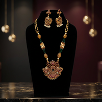 Women Pride Designer Vergoldet Traditioneller Schmuck Anhänger Set für Frauen (Rot Grün)