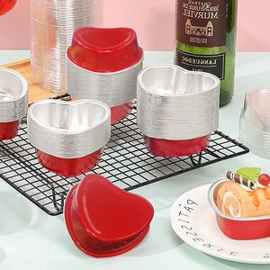 Petite moule à cupcakes jetable en aluminium 100 ml en forme de cœur, <span class=keywords><strong>plat</strong></span> à gâteau en aluminium coloré avec couvercle en plastique - Product Image 6