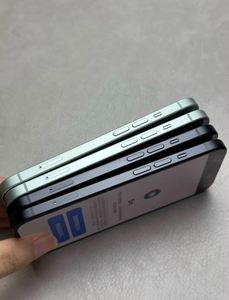 Venta al por mayor desbloqueado 5G Smartphone 128GB/256GB/512GB teléfono Original de alta calidad teléfono usado 15 para iPhone 15 - Product Image 3