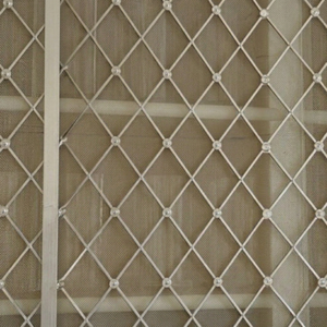 Iron Wire Mesh Iron Metal Wire Mesh Iron Wire Screen Iron Mesh Screen Iron Wire Netting Iron Screening Mesh Iron Industrial Mesh - Product Image 1