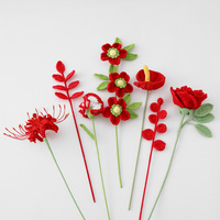 Bouquet de fleurs tricotées rouges en coton au lait fait main, série Nouvel An, motif Lycoris Rose, idéal pour la décoration de festivals et les cadeaux - Vente en gros