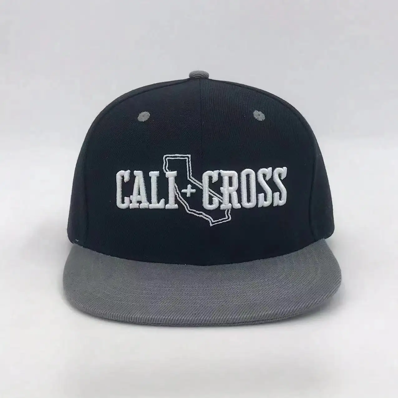 Custom all'ingrosso 3 D sbuffo ricamo Logo Hip Hop di alta qualità cappelli alla moda a scatto con Logo personalizzato