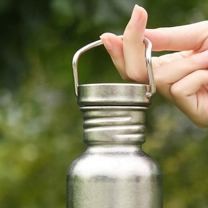Botella Deportiva Ligera y Portátil de Acero Inoxidable con Aislamiento al Vacío, Tapa con Asa, a Prueba de Fugas, Mantiene la Temperatura por 6 Horas, Ideal para Ciclismo, Camping y Viajes - Product Image 4