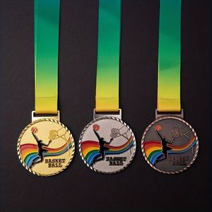 Medaglie Sportive Personalizzate in Lega di Zinco Dorata con Nastri, Medaglia da Basket Pressofusa Placcata Oro Colore Pantone - Product Image 1