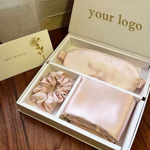 ชุดของขวัญผ้าไหมหรูหรา พร้อมโลโก้สั่งทำ ที่มัดผม ปลอกหมอน และผ้าปิดตา 100% ผ้าไหมมัลเบอร์รี่ เกรด 6A พร้อมกล่อง - Product Image 1