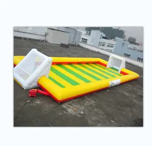 Savon terrain de Football gonflable château de Football gonflable divertissement intérieur et extérieur Logo personnalisé imprimé inclus - Product Image 1