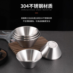 Tazón Dorado de Acero Inoxidable 304 con Diseño Cónico para Ensaladas, Fideos y Smoothies - Product Image 5