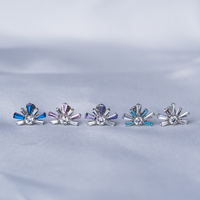 Bijou de piercing en titane ASTM F136 16G avec zircone cubique à dos plat pour hélix, tragus, conque, lobe d'oreille, cartilage, nez, labret pour femme