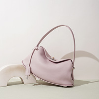 Collection Printemps 2026 – Sac Femme en Cuir Véritable Nouveau Style Minimaliste Design Niche Style Commuter Forme Oreiller avec Fermoirs