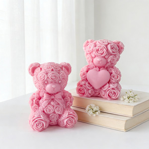 Bougie parfumée en cire de soja en forme d'ours en peluche 3D avec fleurs en relief, pour la Saint-Valentin, mariage, décoration de la maison, cadeau - Product Image 4