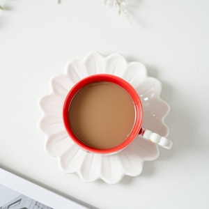 Tazza da caffè e piattino in ceramica unica <span class=keywords><strong>margherita</strong></span> e coccinella per un tocco di natura ed eleganza nella tua Routine quotidiana - Product Image 6