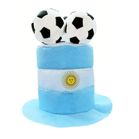 Chapeau de supporter de l'équipe nationale de football en gros avec ballons de football, chapeau de supporter avec drapeau national, fête du stade de la Coupe du monde des sports, carnaval