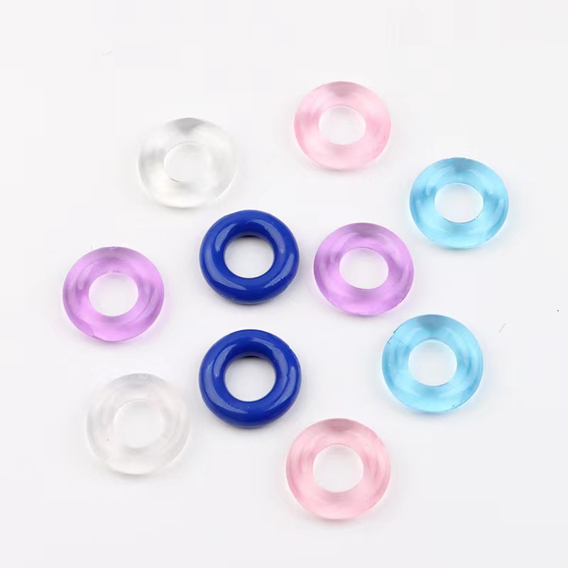 The color of the lock ring is random.