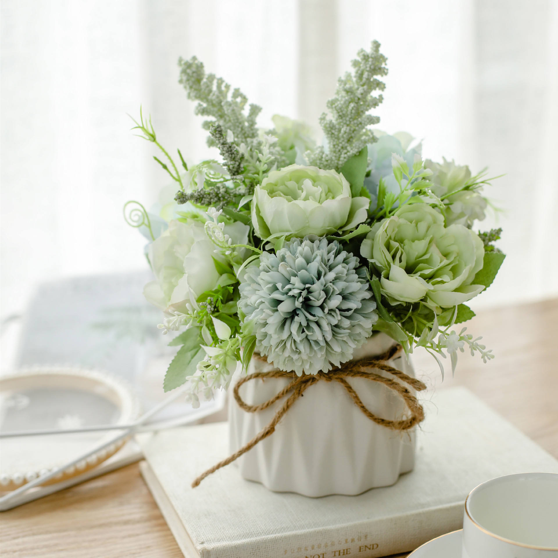 Rabbit ear peony green suit