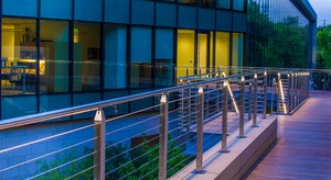 Balustrade à câbles double design en acier inoxydable, montée au sol, avec main courante à câbles - Product Image 4