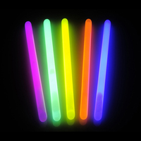 Bracelet bâton lumineux pour enfants Halloween Party Assortiment de couleurs bâton lumineux 100 Pack Glow In The Dark Bracelet