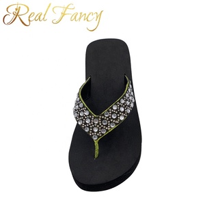 Rhinestone di modo Della Decorazione Tallone di Cuneo Custom Nero Delle Signore Del Diamante di Vibrazione di Cadute di Pantofole - Product Image 3