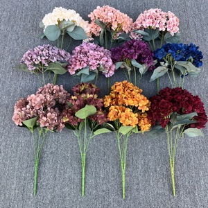 Ramo de Hortensias Francesas Artificiales Color Borgoña para Boda - Flores de Seda Hechas a Mano para Graduación, Halloween, Año Nuevo Chino y Navidad - Product Image 5